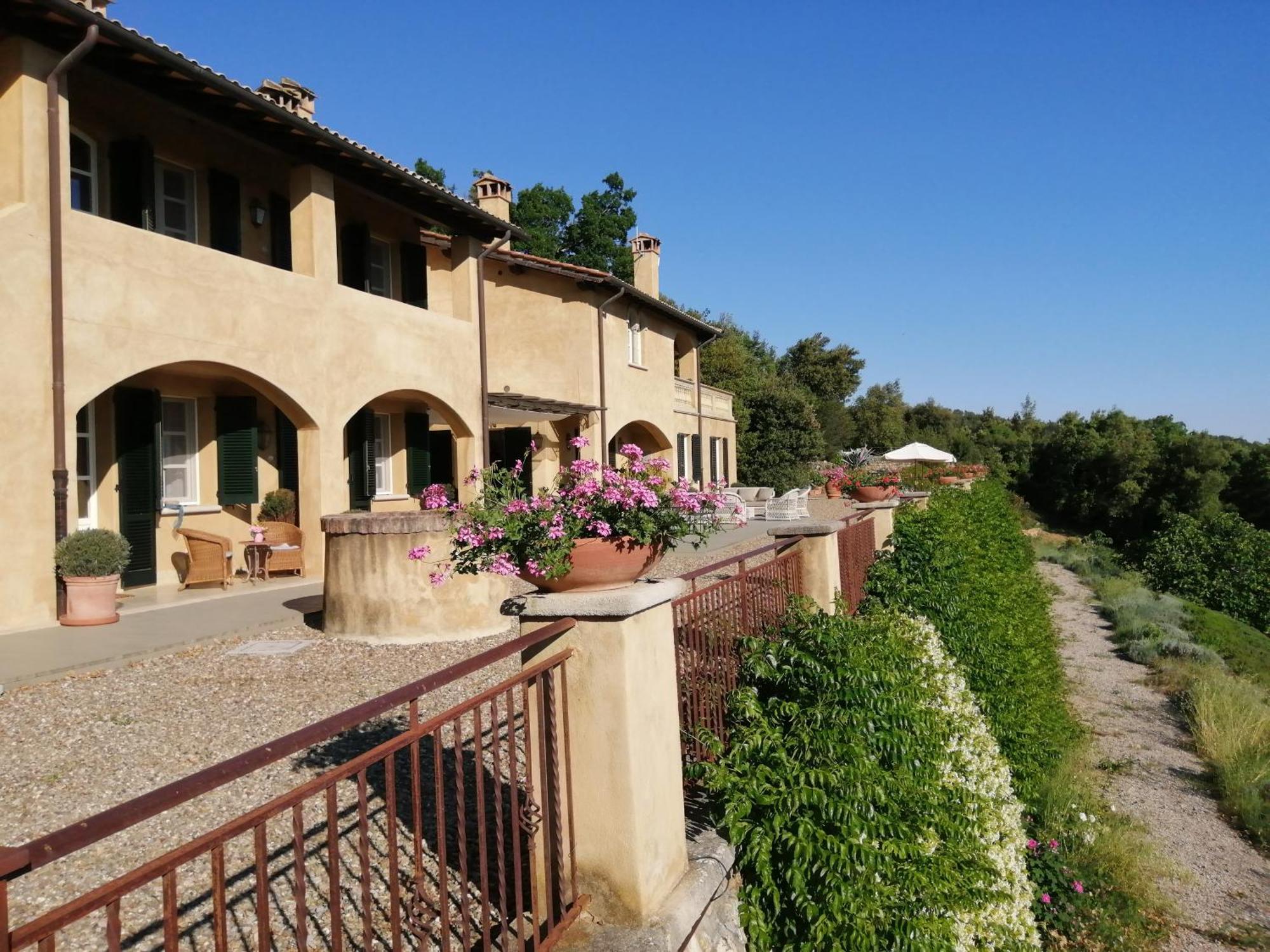 Tenuta Il Sassone - Wine&Food マッサ・マリッティマ エクステリア 写真
