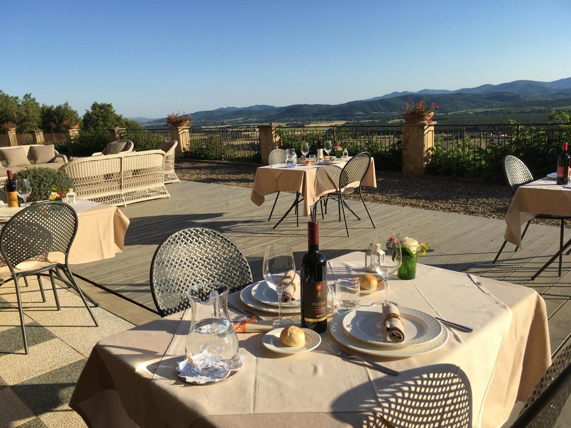 Tenuta Il Sassone - Wine&Food マッサ・マリッティマ エクステリア 写真