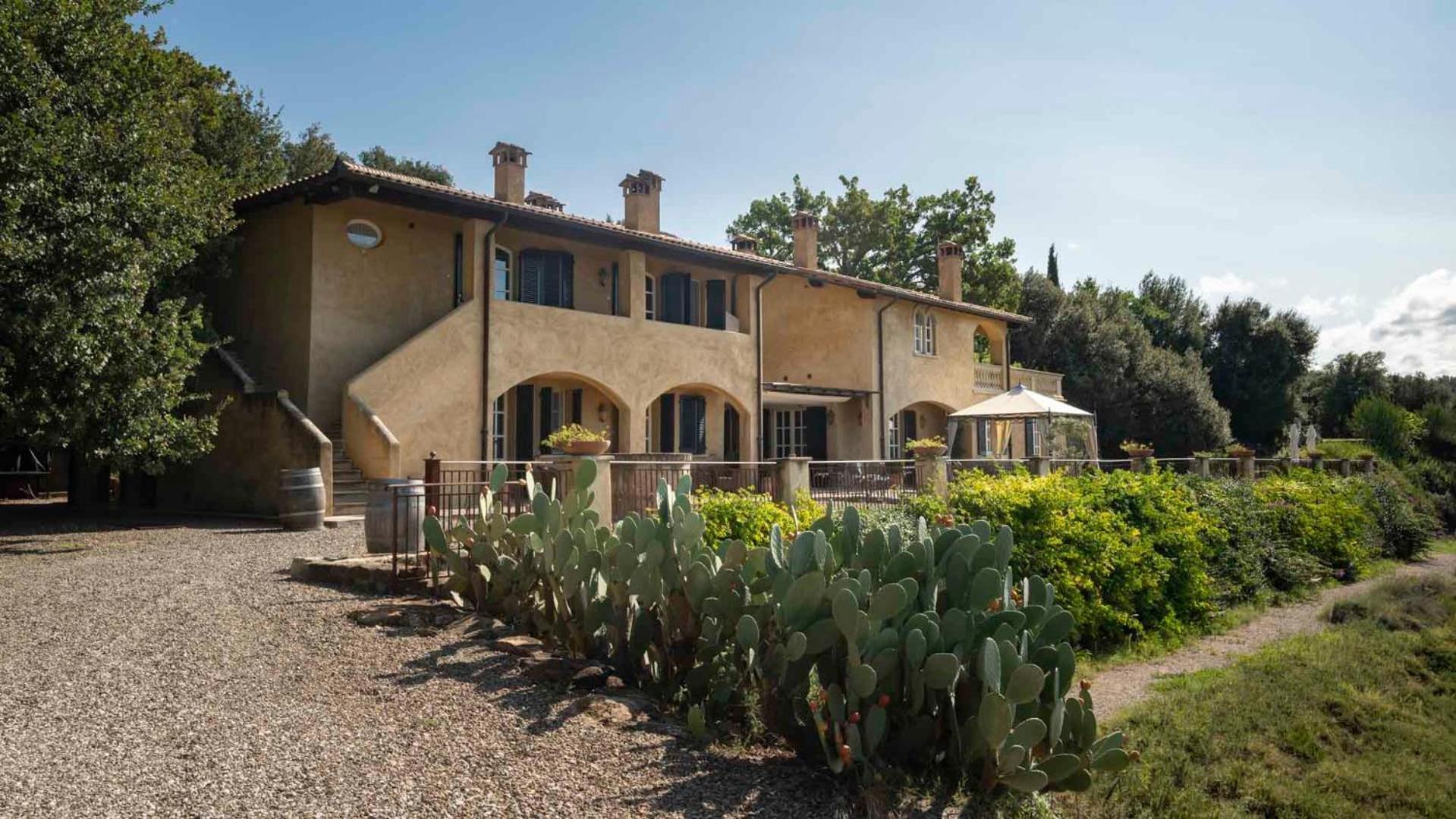 Tenuta Il Sassone - Wine&Food マッサ・マリッティマ エクステリア 写真