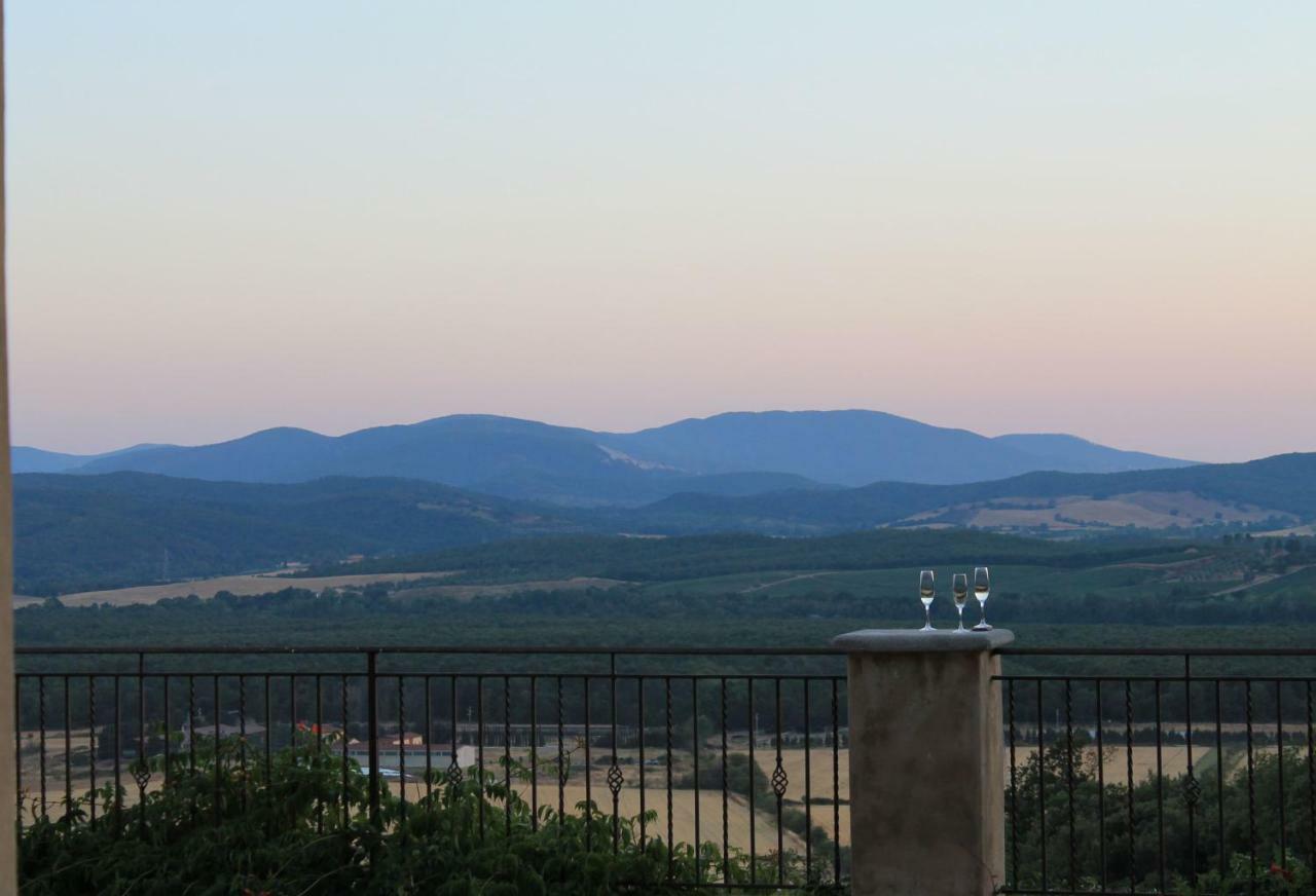 Tenuta Il Sassone - Wine&Food マッサ・マリッティマ エクステリア 写真